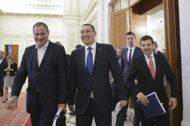 Ponta: Am convingerea că după această moţiune va fi un guvern Grindeanu 2, susţinut de PSD-ALDE