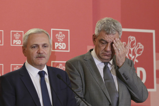 Tudose dă asigurări că se va retrage dacă Dragnea va putea deveni premier. Dragnea: Nu te grăbi, mergi la treabă, lasă 