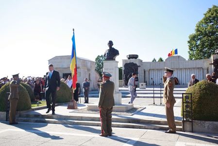 Iohannis, la Mărăşti: Marele Război ne aminteşte ce au însemnat ura şi dezbinarea şi cât de importante sunt pacea şi unitatea