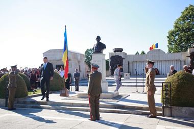 Iohannis, despre pregătirea Centenarului Marii Uniri: Ne pricepem foarte bine la organizat manifestări festive şi nu am niciun fel de emoţie în această privinţă