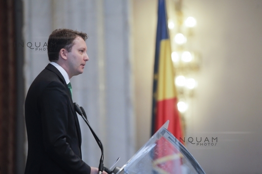 Siegfried Mureşan: Tudose a semnat, la Chişinău, cu prim-ministrul R. Moldova, frăţia intereselor PSD - PD; cariera lui externă s-a terminat înainte să înceapă