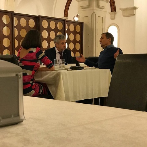 UPDATE - Daniel Morar, despre fotografia în care apare împreună cu Iordache: E de astăzi. Nu era o întâlnire programată