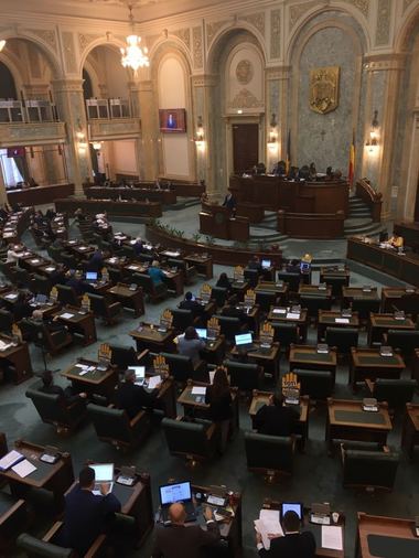 Legile Justiţiei: Senatul a adoptat legea privind organizarea judiciară