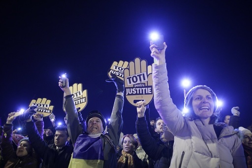 UPDATE - Premierul Mihai Tudose se întâlneşte astăzi cu reprezentanţii a 43 de organizaţii civice, pe tema legislaţiei penale. Codrin Ştefănescu: Suntem curioşi de câtă răbdare va putea da dovadă Tudose
