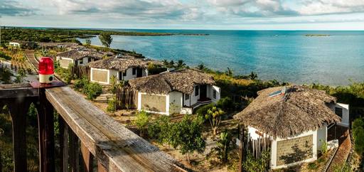 Şi Alexandru Mazăre a plecat în Madagascar, neprezentându-se luni la proces, dar avocatul său spune că va reveni în ţară