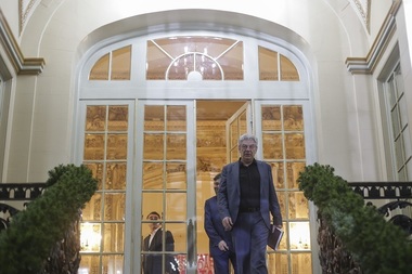 Propunerea premierului de restructurare a Guvernului va fi discutată în CExN al PSD de la finalul lunii ianuarie. VIDEO