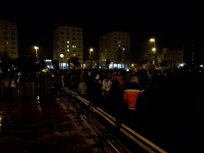 Iaşi: 1000 de oameni scandează împotriva PSD
