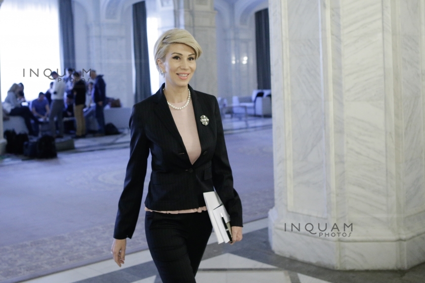 Raluca Turcan a fost realeasă liderul grupului PNL de la Camera Deputaţilor