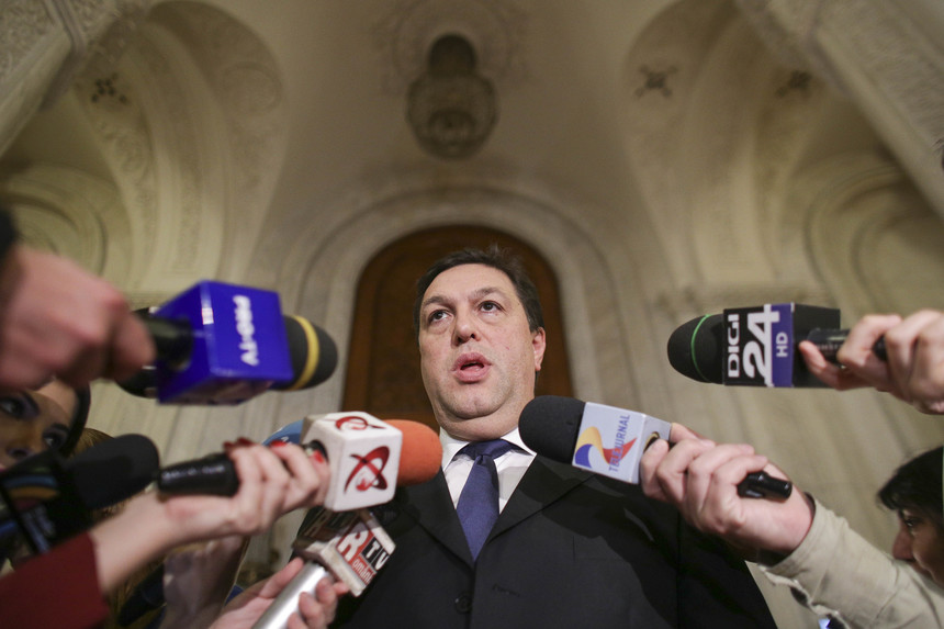 Şerban Nicolae urmează să fie înlocuit de la conducerea Comisiei de anchetă privind arhiva SIPA