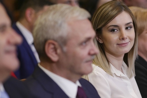 Dragnea, întrebat dacă are de făcut un anunţ legat de iubita sa: Astăzi nu. Am partidul în suflet. FOTO


