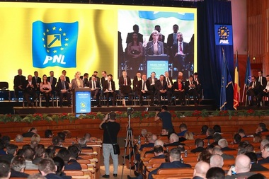 PNL anunţă depunerea, în această sesiune parlamentară, a unei moţiuni de cenzură împotriva Guvernului