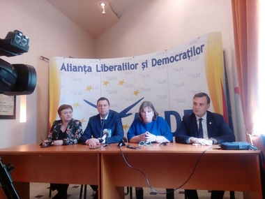 Norica Nicolai: Cred că în cinci ani putem să stabilizăm economia şi să ne integrăm corect într-un proiect de trecere la moneda euro 