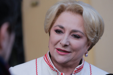 Dăncilă: Mâine le voi cere miniştilor să verifice unde sunt încheiate protocoale şi să le desecretizeze. Am solicitat SGG să desecretizeze hotărârile prin care au fost date clădiri unor instituţii ale statului