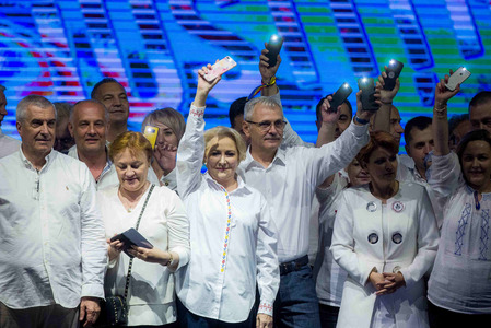 Comitetul Executiv al PSD: Susţinere pentru Dragnea şi Guvern, accelerarea adoptării legilor justiţiei şi a codurilor penale, întărirea CCR. Codrin Ştefănescu: Avem un plan pe puncte, ştim exact ce avem de făcut, de luni vom comunica public