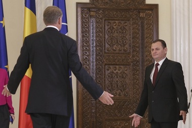 Gabriel Vlase a depus jurământul pentru funcţia de director al SIE - FOTO