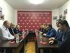 Oprea spune că s-a întâlnit cu liderii de sindicate din Poliţie, care şi-ar fi exprimat aprecierea pentru activitatea sa la conducerea MAI, arătând că el a fost singurul ministru de Interne de după 1989 care a sprijinit concret domeniul