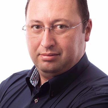 Primarul PSD al oraşului Pucioasa, după ce a semnat pentru iniţiativa "Fără penali": Am crezut că fac un serviciu PSD. Despre reacţia partidului: Nu mă aşteptam să se ajungă aici. Sunt înaintea lui Dragnea în PSD - VIDEO