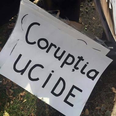 Douăzeci de organizaţii civice cer demisia Guvernului şi anchetarea prefectului Capitalei, a ministrului Afacerilor Interne şi a şefului Jandarmeriei 
