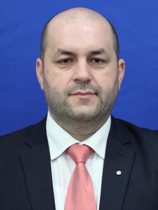 Preşedintele Comisiei pentru apărare din Cameră, despre protestul din 10 august: Ce s-a întâmplat acolo nu e conform realităţii. Sunt persoane care au participat la miting şi care vin să ne agreseze personalul de la cabinetele parlamentare