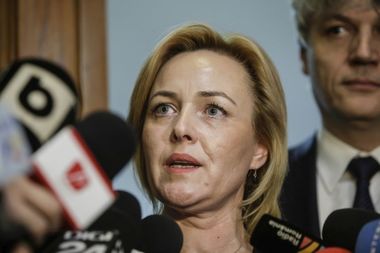 PNL a depus o moţiune simplă împotriva ministrului de Interne, aceasta urmând să fie citită marţi în plenul Camerei Deputaţilor, iar miercuri să primească votul final