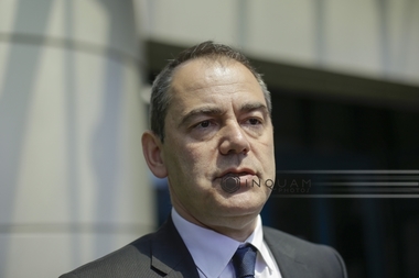 Vlad Alexandrescu: Sunt mândru că sunt liderul grupului de senatori USR, care au votat împotriva revizuirii Constituţiei. Nu există democraţie fără curajul de a o apăra!