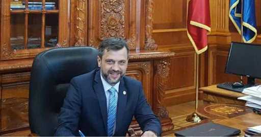 Un deputat PMP anunţă că demisionează din funcţiile deţinute în partid, mărturisind că a făcut închisoare pentru complicitate la înşelăciune: Recunosc ruşinat şi ruinat emoţional că o greşeală din trecutul meu mă caută astăzi prin presă, precum o nălucă