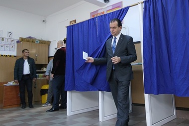 Orban: Referendumul este instituţia cea mai puternică a democraţiei. Tema, extrem de importantă pentru că este vorba despre cum este constituită celula de bază a societăţii, familia