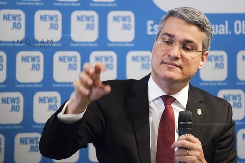 Dragoş Pâslaru: Luăm în calcul o acţiune în instanţă împotriva premierului urmare a înlăturării celor 13 membri CES