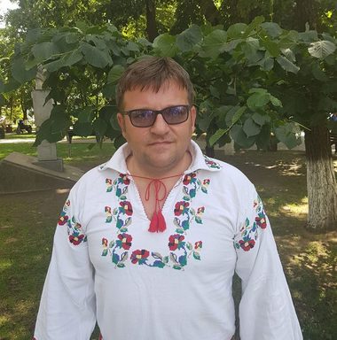Deputatul Marius Budăi a avut funcţii de conducere la Casa de Pensii Botoşani, AJPS şi DGASPC, dar a fost şi reprezentant zonal la o firmă de curierat