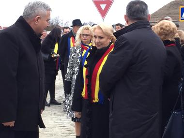 Premierul anunţă creşterea de cinci ori a indemnizaţiilor pentru invalizi, veterani şi văduve de război