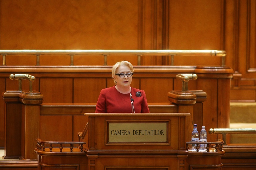 UPDATE - Premierul Viorica Dăncilă a prezentat în Parlament Programul de lucru al Preşedinţiei României la Consiliul Uniunii Europene: Vă cer decenţă în limbajul politic şi abtinere de la acţiuni care pot afecta imaginea României - VIDEO
