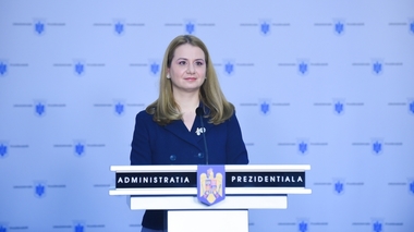 Klaus Iohannis trimite spre reexaminare modificările aduse la Legea Educaţiei. Consilier prezidenţial: Riscă să afecteze calitatea şi coerenţa procesului educaţional şi ar putea duce la disponibilizări