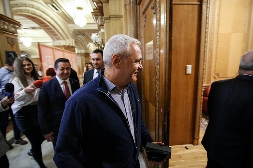 Dragnea, iritat după CEx de întrebările ziariştilor / Liderul PSD vrea reducerea bugetelor serviciilor de informaţii