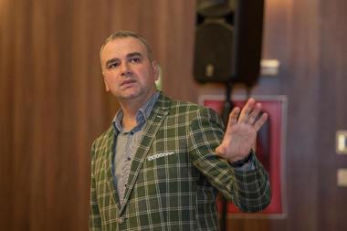 Liderii PNL Iaşi: Este inadmisibil ca Iaşiul să primească pentru drumurile judeţene mai puţini bani ca Teleormanul