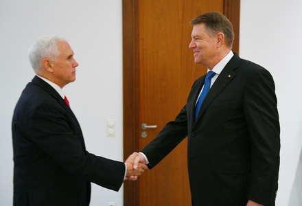 UPDATE Klaus Iohannis, după întâlnirea cu vicepreşedintele american Mike Pence: Am reiterat importanţa Parteneriatului nostru Strategic şi consolidarea în continuare a relaţiei transatlantice. FOTO