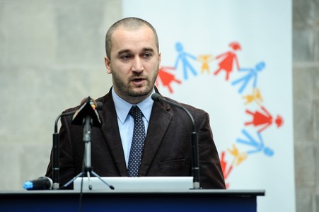 Opoziţia îl susţine pe Marian Muhuleţ pentru funcţia de preşedinte al Autorităţii Electorale Permanente