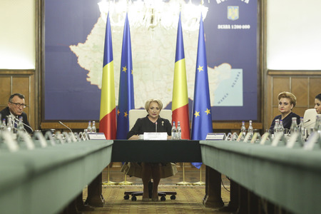 Guvernul reînfiinţează Cancelaria Primului Ministru, structură desfiinţată în prima şedinţă a Cabinetului Grindeanu