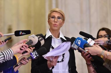 Turcan: PSD şi ALDE, într-un comportament tipic infracţional, s-au folosit de Camera Deputaţilor pentru a pune presiune pe ministrul justiţiei să rezolve temele pe care i le-au stabilit