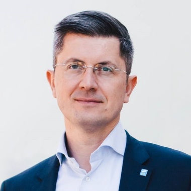 Dan Barna: Vom merge în alegeri şi vom învinge, pentru că România are nevoie de o alternativă reală. Am văzut împreună ce înseamnă birocraţia şi România nefuncţională. Misiunea noastră este să schimbăm această stare