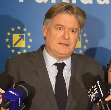 Secretarul general al PPE: La mine în ţară se protestează pentru că sunt prea multe autostrăzi, aici se protestează pentru că sunt prea puţine. E ridicol!