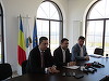 Ministrul Dezvoltării, după semnarea unui contract de finanţare cu un primar liberal: Vă felicit, domnule primar, chiar dacă nu faceţi parte din partidele care asigură coaliţia majoritară