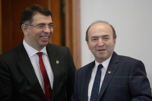 Cazanciuc: Sunt foarte multe nemulţumiri în privinţa ministrului Justiţiei / La moţiune, fiecare va vota potrivit conştiinţei