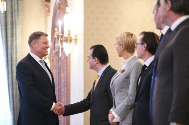 UPDATE - Consultări la Cotroceni - Iohannis: Toţi au fost îngrijoraţi de situaţia din justiţie/Orban: Asaltul infractorilor asupra justiţiei, să înceteze/USR a exprimat susţinerea pentru referendum/PMP a propus încă o întrebare