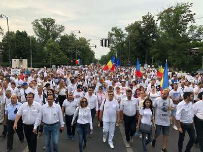 PSD organizează astăzi un miting electoral la Craiova, iar senatorul Claudiu Manda susţine că vor fi 40.000 de participanţi