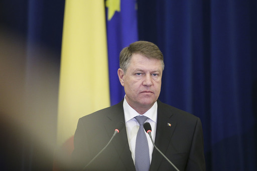 Iohannis, către viitorii magistraţi: Fiţi pregătiţi să faceţi faţă presiunilor şi asalturilor din partea unor politicieni asupra sistemului de justiţie!  Legea este aceeaşi pentru toţi, indiferent de poziţie, funcţie, avere sau statut social
