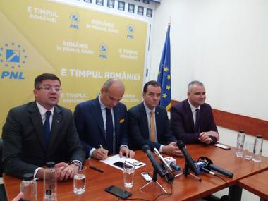 Rareş Bogdan critică intenţia PSD de a organiza un miting la Iaşi în 9 mai: Când toată presa mondială este cu ochii pe summitul de la Sibiu, exact atunci Liviu Dragnea face un miting împotriva Europei
