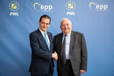 Orban, după întâlnirea cu liderul PPE: Am fost de acord că nu serveşte nimănui conflictul generat de acei lideri orbiţi de interese personale cu UE, întrucât nu face decât să slăbească pozitia ţărilor pe care le reprezintă 