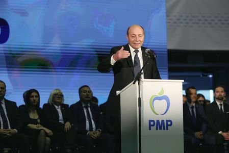 Băsescu, despre eventualitatea unui eşec la referendum: Imaginaţi-vă câtă legitimitate vor considera unii că au primit ca să facă zob legile justiţiei