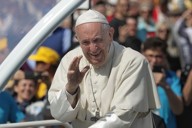 Viorica Dăncilă, după vizita Papei Francisc în România: Mulţumesc Sanctităţii Sale pentru căldura şi bucuria pe care ni le-a oferit şi pentru mesajele de suflet şi de binecuvântare pe care le-a transmis  poporului român