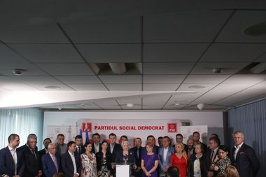 CEx PSD - Congres în 29 iunie - Firea, Stănescu şi Ciolacu s-au opus/Dăncilă: Cred că trebuie să dăm legitimitate conducerii să îşi asume rezultatul alegerilor prezidenţiale
